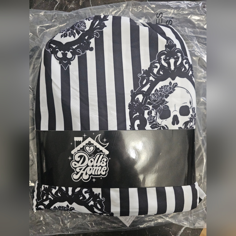 Rare Dolls Kill Home Pretty Portrait Cameo Striped Black & White Sheet Set